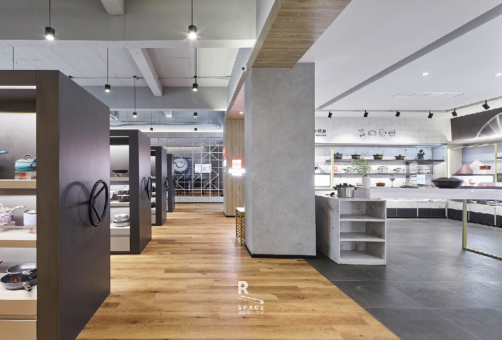 鄭州產(chǎn)品設(shè)計(jì)公司如何讓產(chǎn)品包裝高大上？包裝設(shè)計(jì)的突破點(diǎn)都有哪些？